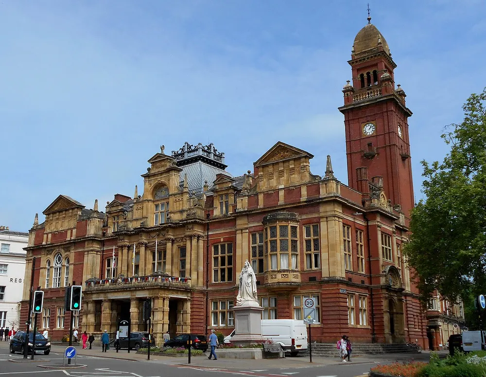 Leamington Spa Town Hall, the local landmark of CV32