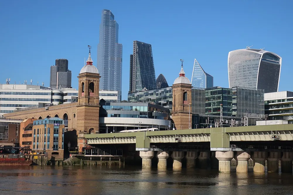 Cannon Street station, the local landmark of EC4R