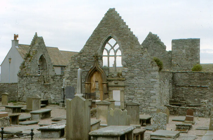 Old St Peter's Church, Thurso, the local landmark of KW14