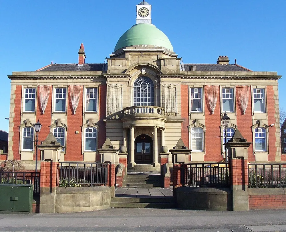 Chadderton Town Hall, the local landmark of OL9