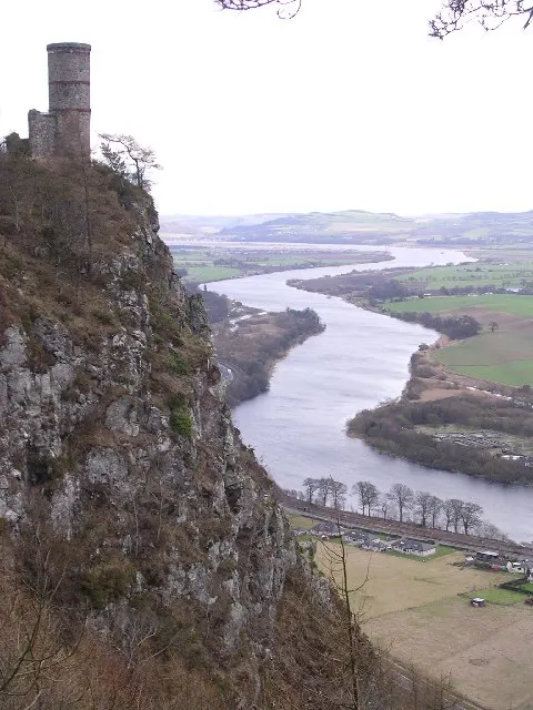Kinnoull Hill, the local landmark of PH2