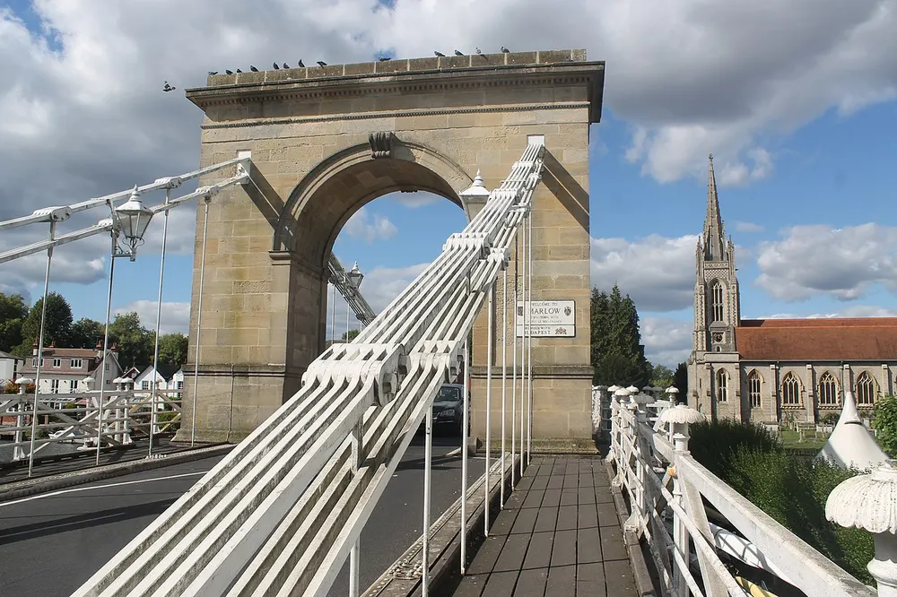 Marlow Bridge, the local landmark of SL7